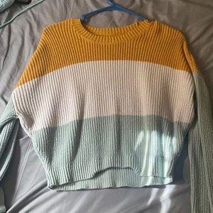 Hollister size small sweater